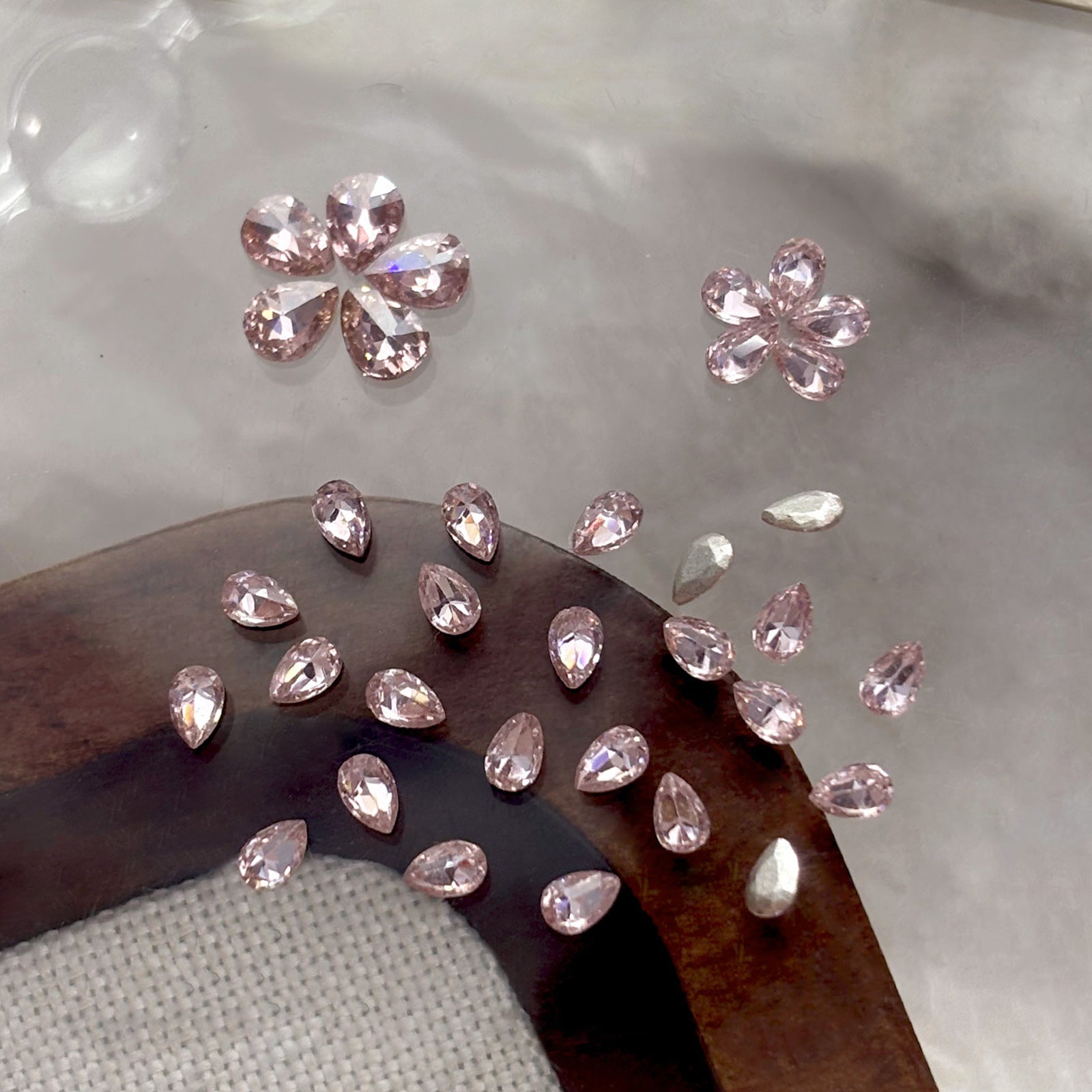 DIY Flower Nail Charm Rhinestone
