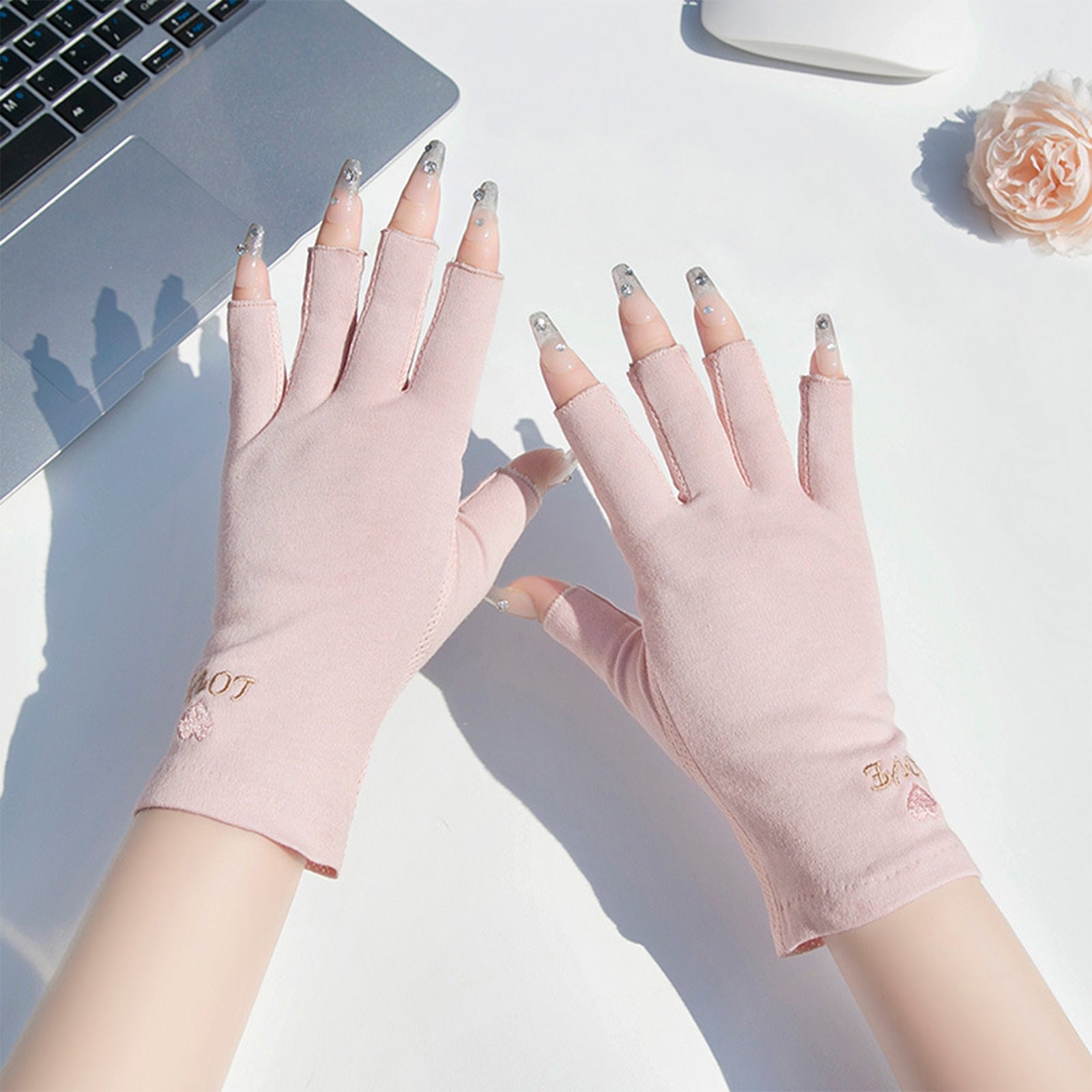 UV Protection Gloves