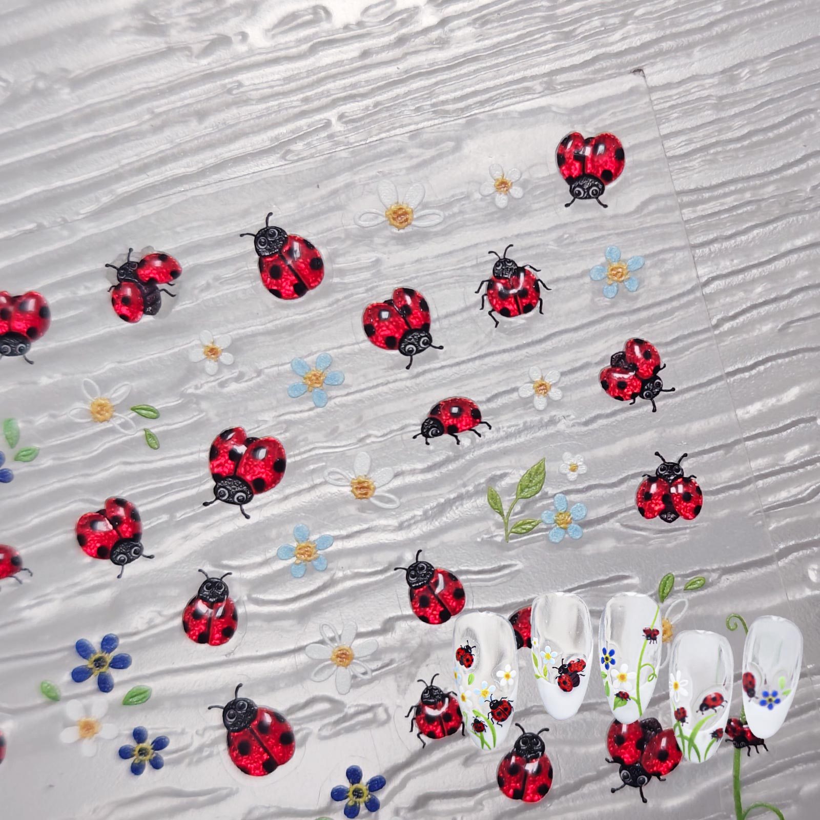 Gilding Nail Sticker - Ladybird